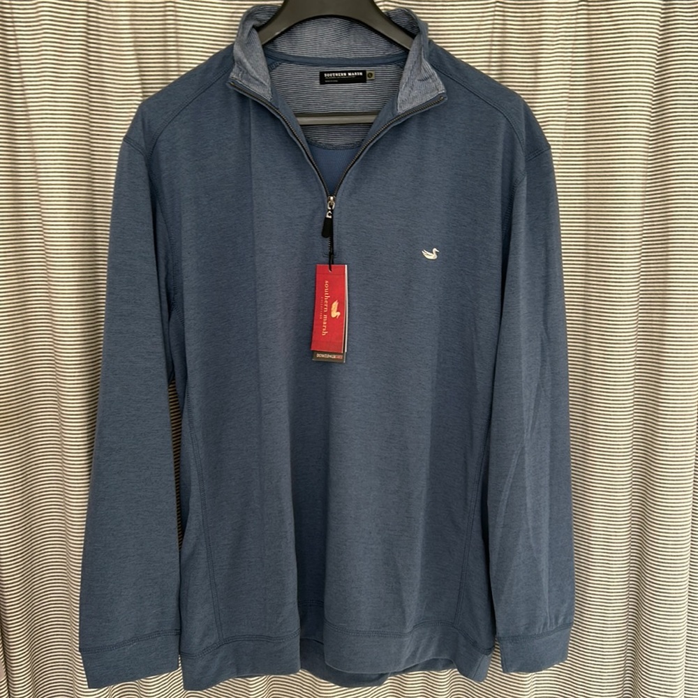 NWT NEVER WORN- Men’s Southern Marsh downpourdry performance pullover- NAVY